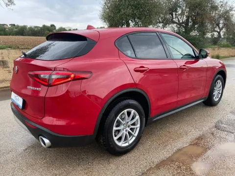 Alfa Romeo Stelvio 2.2 t Business Q4 190cv auto - Immagine 8