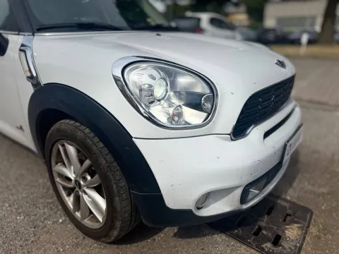 Mini Mini Countryman 2.0 Cooper SD all4 - Immagine 9