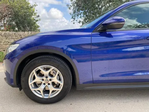 Alfa Romeo Stelvio 2.2 t Business Q4 190cv auto - Immagine 8
