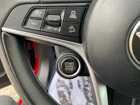 Alfa Romeo Stelvio 2.2 t Business Q4 190cv auto - Immagine 20