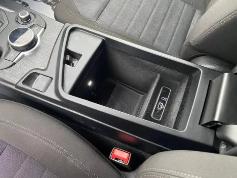 Alfa Romeo Stelvio 2.2 t Business Q4 190cv auto - Immagine 23