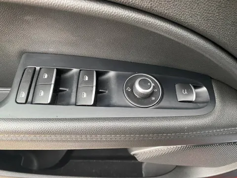 Alfa Romeo Stelvio 2.2 t Business Q4 190cv auto - Immagine 26