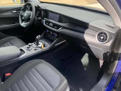 Alfa Romeo Stelvio 2.2 t Business Q4 190cv auto - Immagine 19