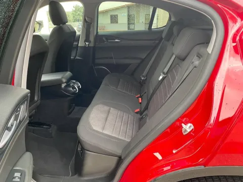 Alfa Romeo Stelvio 2.2 t Business Q4 190cv auto - Immagine 30