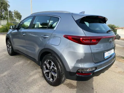 Kia Sportage 1.6 crdi mhev Urban 2wd 136cv - Immagine 6