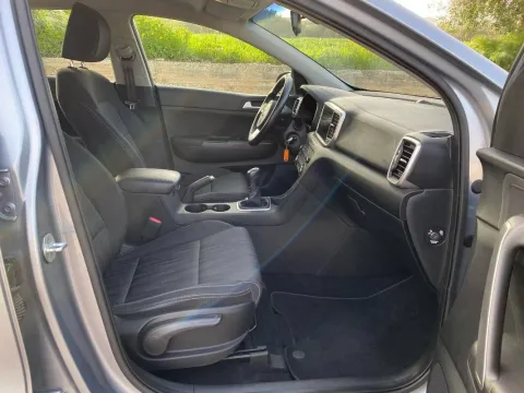 Kia Sportage 1.6 crdi mhev Urban 2wd 136cv - Immagine 14