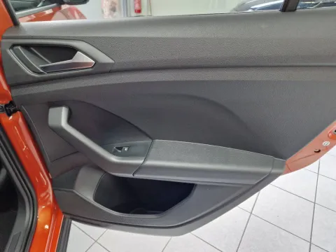 Volkswagen T-Cross 1.0 tsi Style 95cv - Immagine 24