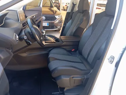 Peugeot 3008 1.5 bluehdi Allure s&s 130cv - Immagine 12