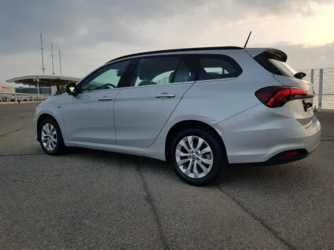 Fiat Tipo SW 1.6 mjt S-Design s&s 120cv - Immagine 12