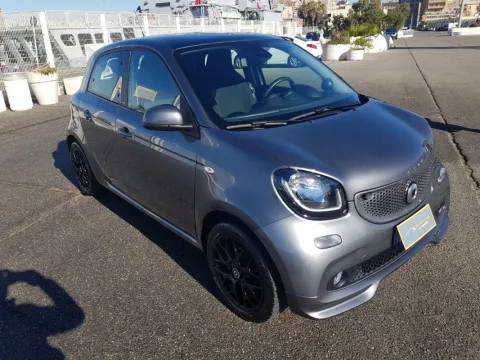 Smart Forfour 1.0 Passion 71cv twinamic my18 - Immagine 1