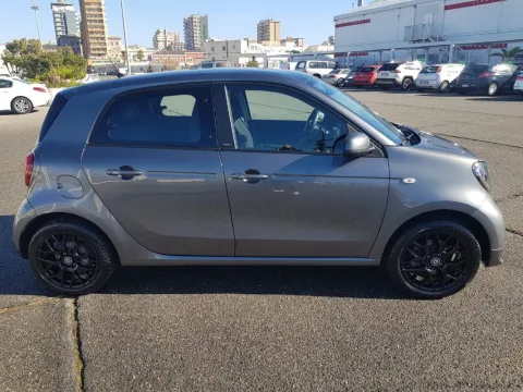 Smart Forfour 1.0 Passion 71cv twinamic my18 - Immagine 5