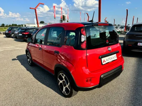 Fiat Panda 1.0 firefly hybrid Sport s&s 70cv - Immagine 8
