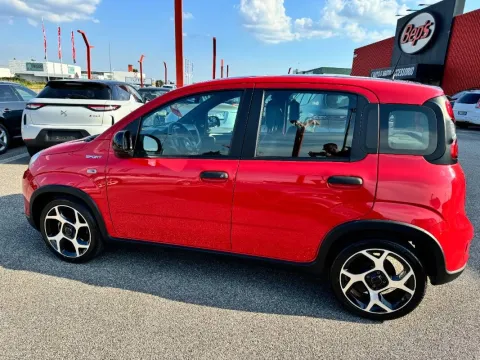 Fiat Panda 1.0 firefly hybrid Sport s&s 70cv - Immagine 9