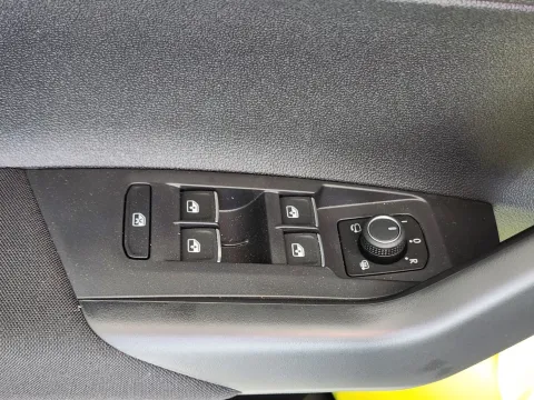 Volkswagen Taigo 1.5 tsi R-Line 150cv dsg - Immagine 11