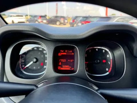 Fiat Panda 1.0 firefly hybrid Sport s&s 70cv - Immagine 18