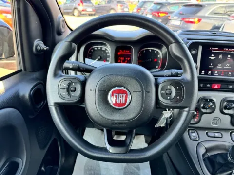 Fiat Panda 1.0 firefly hybrid Sport s&s 70cv - Immagine 19