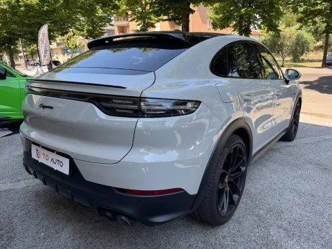Porsche Cayenne Coupe 3.0 e-hybrid tiptronic - Immagine 5