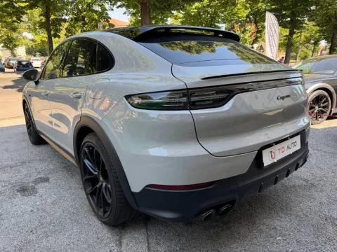 Porsche Cayenne Coupe 3.0 e-hybrid tiptronic - Immagine 7