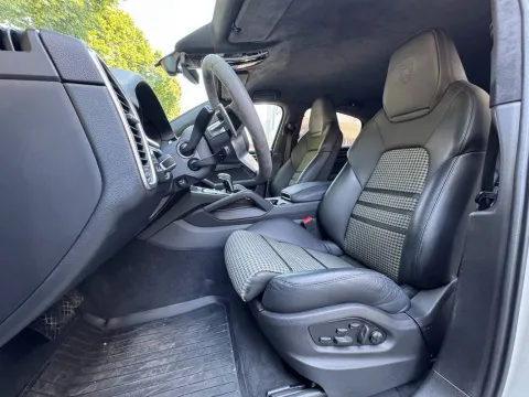 Porsche Cayenne Coupe 3.0 e-hybrid tiptronic - Immagine 10