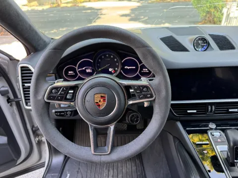 Porsche Cayenne Coupe 3.0 e-hybrid tiptronic - Immagine 13