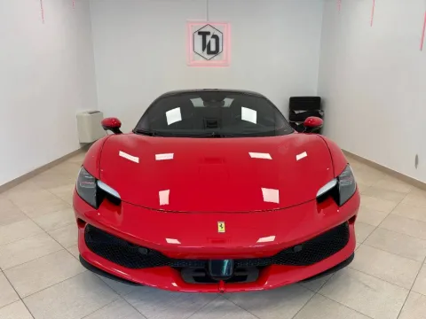 Ferrari 296 GTS 3.0 - Immagine 2