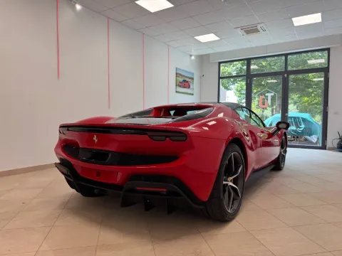 Ferrari 296 GTS 3.0 - Immagine 4