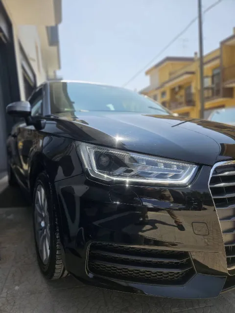 Audi A1 Sportback 1.6 tdi Sport - Immagine 4