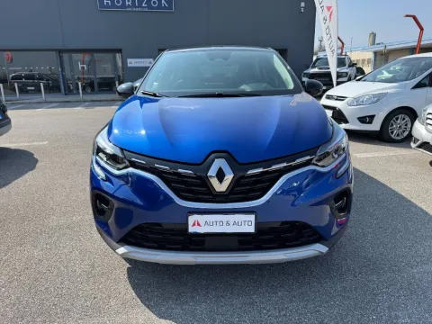 Renault Captur 1.6 E-Tech phev Intens 160cv auto my21 - Immagine 3