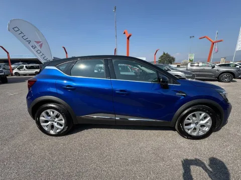 Renault Captur 1.6 E-Tech phev Intens 160cv auto my21 - Immagine 5