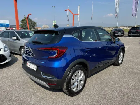 Renault Captur 1.6 E-Tech phev Intens 160cv auto my21 - Immagine 6