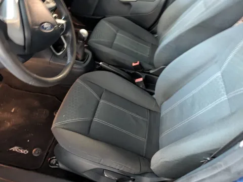 Ford Fiesta 5p 1.4 tdci + - Immagine 7