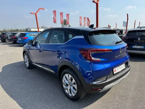 Renault Captur 1.6 E-Tech phev Intens 160cv auto my21 - Immagine 9