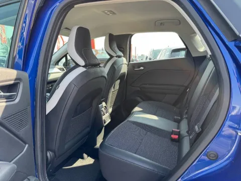 Renault Captur 1.6 E-Tech phev Intens 160cv auto my21 - Immagine 12
