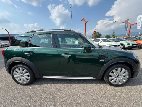 Mini Mini Countryman 2.0 Cooper D Business auto - Immagine 5