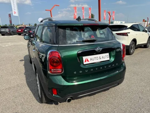 Mini Mini Countryman 2.0 Cooper D Business auto - Immagine 6