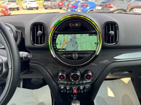 Mini Mini Countryman 2.0 Cooper D Business auto - Immagine 18