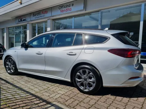 Ford Focus SW 1.0 ecoboost h ST-Line Design 125cv powershift - Immagine 2