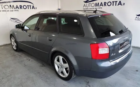Audi A4 Avant 2.5 V6 tdi quattro 180cv - Immagine 6