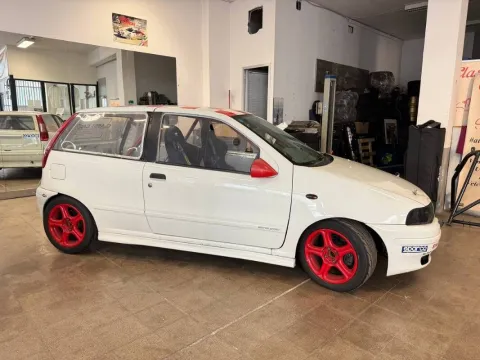Fiat Punto 3p 1.4 GT c/AC - Immagine 1