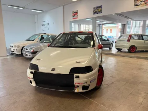Fiat Punto 3p 1.4 GT c/AC - Immagine 3