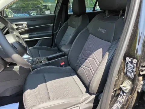 Jeep Avenger 1.2 turbo Altitude fwd 100cv - Immagine 9