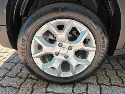 Jeep Avenger 1.2 turbo Altitude fwd 100cv - Immagine 25