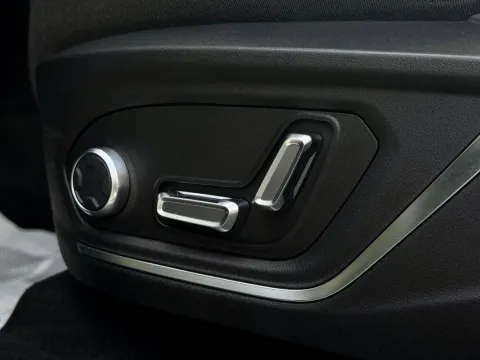 Lynk & Co 01 1.5 td phev auto - Immagine 18