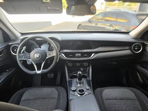 Alfa Romeo Stelvio 2.2 t Sport Tech rwd 160cv auto - Immagine 10