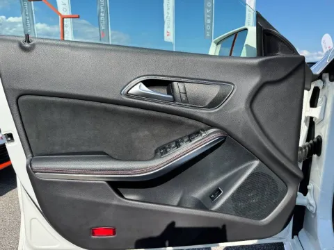 Mercedes CLA Shooting Brake 200 d Premium 4matic auto FL - Immagine 20