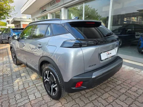 Peugeot 2008 1.2 puretech Allure s&s 100cv - Immagine 3