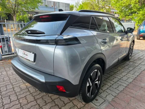 Peugeot 2008 1.2 puretech Allure s&s 100cv - Immagine 5