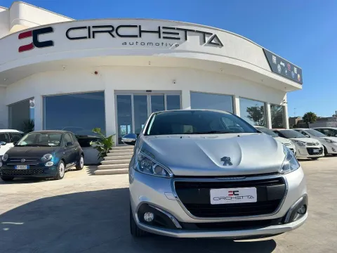 Peugeot 208 5p 1.6 bluehdi Allure 100cv - Immagine 3