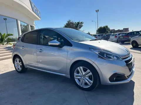 Peugeot 208 5p 1.6 bluehdi Allure 100cv - Immagine 13