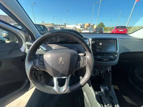 Peugeot 208 5p 1.6 bluehdi Allure 100cv - Immagine 17